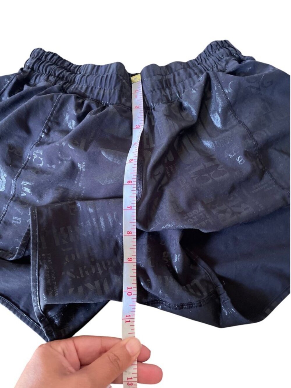 Lululemon Black Hotty Hot Shorts foil manifesto 4" Low Rise Running Gear RARE - Picture 6 of 11